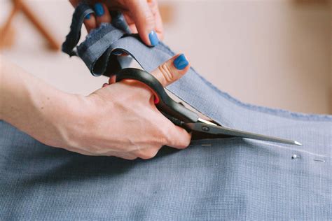 How to Make a Dress Shorter: Easy and Affordable .